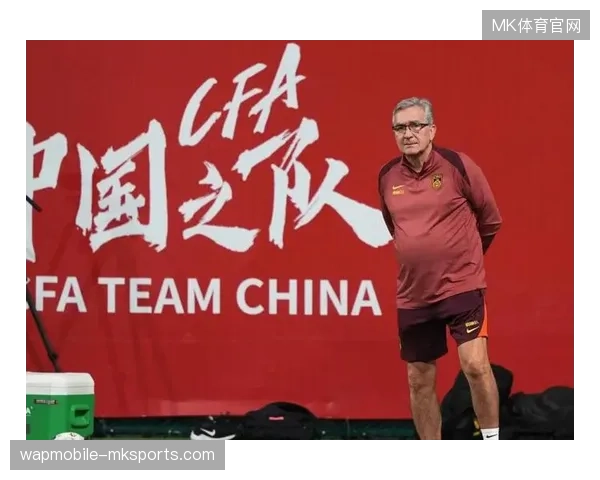 伊万科维奇在首次媒体见面会表示,执教国足的最终目标是冲击世界杯 伊万科维奇在首次媒体见面会表示,执教国足的最终目标是冲击世界杯